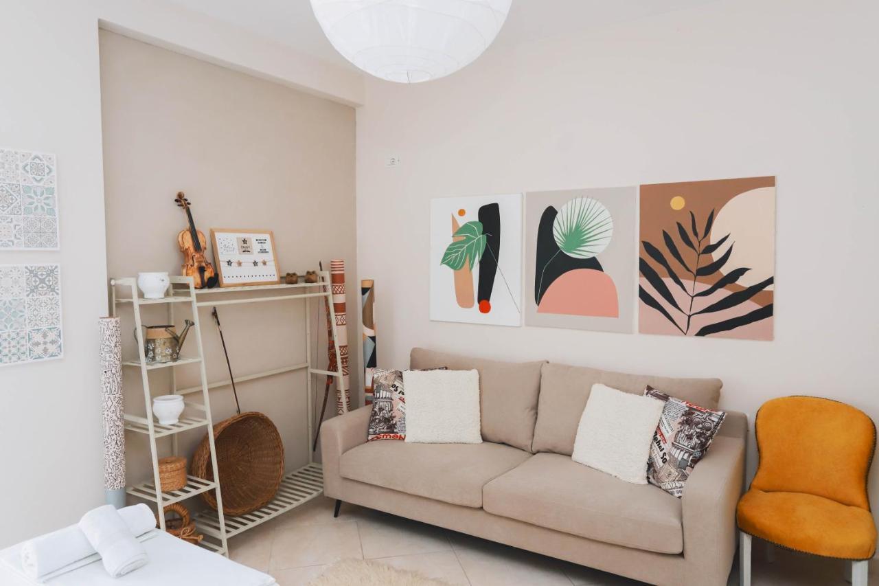 Large Apartment Near The Seaside Boulevard Lungomare Влёра Экстерьер фото