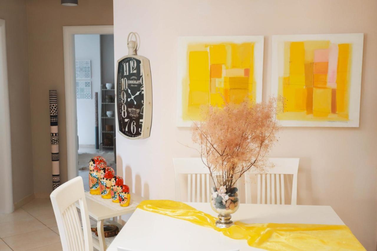 Large Apartment Near The Seaside Boulevard Lungomare Влёра Экстерьер фото