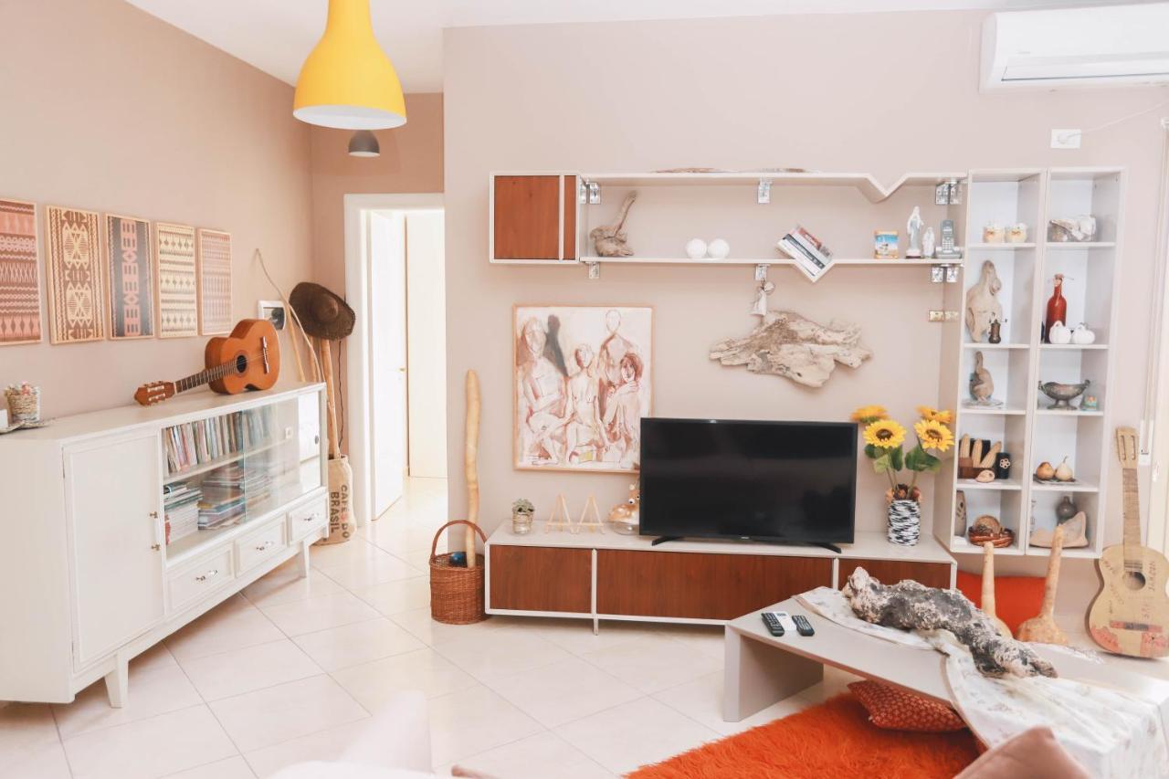 Large Apartment Near The Seaside Boulevard Lungomare Влёра Экстерьер фото